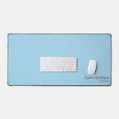 シンプル名モノグラム2行のカスタム文字青 デスクマット (キーボード&マウス)