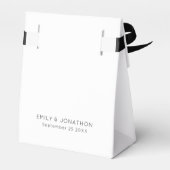 シンプル感謝の名前白黒結婚 フェイバーボックス (裏面サイド)