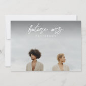 シンプル手書きスクリプトフォトブライダルシャワー 招待状 (裏面)