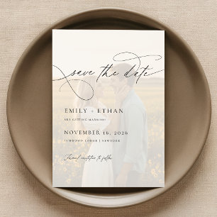 シンプル書道スクリプトオーバーレイ結婚写真 セーブザデート
