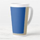 シンプル無地の色カスタムミニマルTシャツセラミ カフェラテマグ (右アングル)