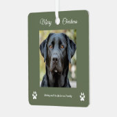 シンプル犬の写真メリークリスマスグリーン メタルオーナメント (正面左)