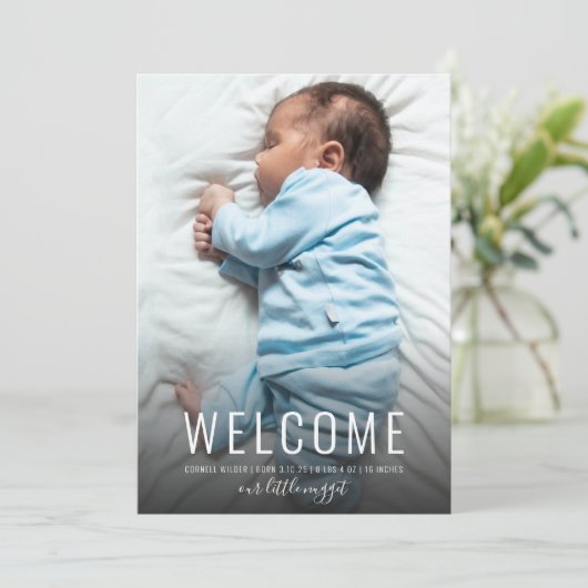 シンプル男の赤ちゃんエレガント写真の誕生発表 (スタンド正面)