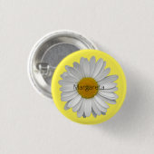 シンプル白エレガントデイジーフラワーオンイエロー 缶バッジ (正面&裏面)