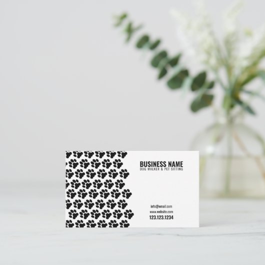 シンプル白黒パターンのPaw印刷ドッグウォーカー 名刺 (スタンド正面)