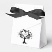 シンプル白黒モノグラムハートツリ結婚ーズ フェイバーボックス (正面サイド)