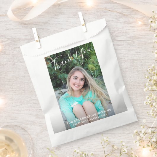 シンプル白黒写真モダン卒業 フェイバーバッグ (クリップ留めされた状態)