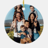 シンプル赤緑メリークリスマス家族の写真 セラミックオーナメント (裏面)