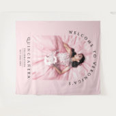 シンプル赤面ガーリーピンクバースデーパーティーArch Photo タペストリー (正面(横))