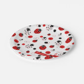 シンプル赤、黒、白のラディバグパターン ペーパープレート (アングル)