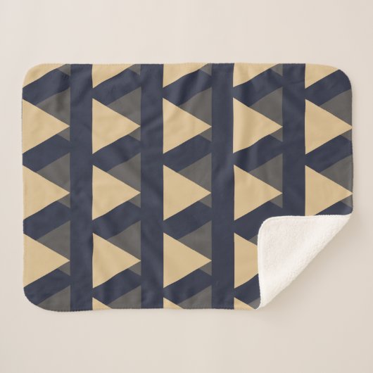 シンプル金ゴールドと木炭グレーの三角形パターン シェルパブランケット (正面(横))