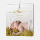 シンプル金ゴールドウェルカムベビー誕生写真 セラミックオーナメント (左)