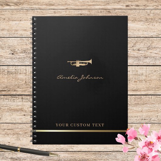 シンプル金ゴールドエレガントトランペットミュージシャンブラス先生 ノートブック