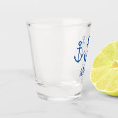 シンプル青と白のいかりモノグラ航海のム ショットグラス (左)