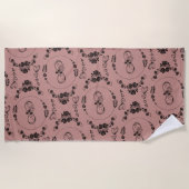 シンプル黒ハート、フローラ、インフィニティオンプラム | ビーチタオル (正面)