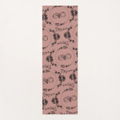 シンプル黒ハート、フローラ、インフィニティオンプラム | ヨガマット (正面)