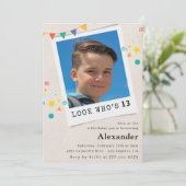 シンプル13歳の誕生日招待状ブルーフォト 招待状 (スタンド正面)