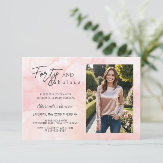 シンプル40歳と素晴らしいフォトバラ金ゴールド40歳の誕生日 招待状 (スタンド正面)