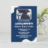 シンプル43歳の誕生日招待状メンズ写真海軍 招待状 (スタンド正面)