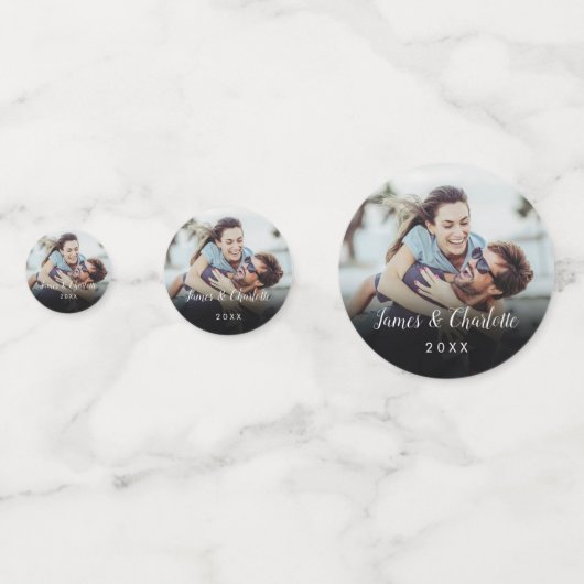 シンプル お二人の写真入りスクリプト 名前 日付 コンフェッティ (正面)