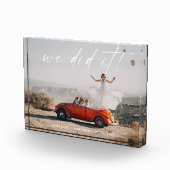 シンプル ウェディング ディド イット レセプション フォト (右)