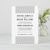 シンプル ボーホー ウェディング 現代の三角形のパターン 黒 招待状 (スタンド正面)