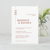 シンプル ミニマル テラコッタ ボールド スクリプト ウェディング 招待状 (スタンド正面)