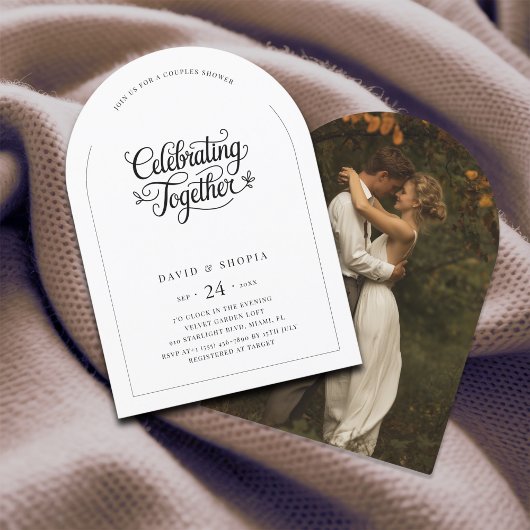 シンプル モダン アーチ フォト ウェディング カップル シャワー 招待状