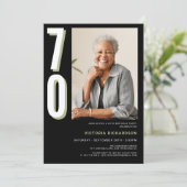 シンプル モダン カスタム フォト 70歳の誕生日 招待状 (スタンド正面)