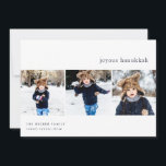 シンプル | Hanukkahフォトコラージュカード シーズンカード<br><div class="desc">ハヌカーの挨拶を友人や家族に私たちの写真カードとエレガント一緒に送る。コラージュ形式で並べお気に入りのた3枚の正方形の写真を収めるようにデザインされたカードには、お客様のハヌカーの挨拶カスタム（「Joyous Hanukkah」と共に表示）と家族の名前が入っている。パステルブルーの微妙な水色のストライプパターンに逆のカード。</div>