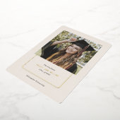 シンプルBeige、ミニマル卒業発表 箔シーズンカード (回転した状態)