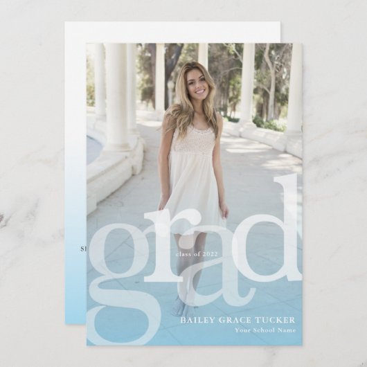 シンプルGRADライトブルーオーバーレイ任意の年の卒業 案内状 (正面/裏面)