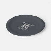 シンプルQRコードのテンプレート | ダークグレー ペーパープレート (アングル)