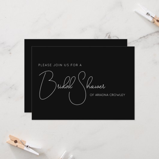 シンプルScript Black Bridal Shower Invitation カード (正面/裏面インサイチュ)