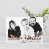シンプルScript Buon Nataleファミリーフォトホリデー シーズンカード (スタンド正面)