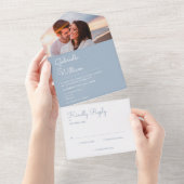 シンプルScript Dusty Blue Monogram Photo 結婚's オールインワン招待状 (貼ってはがせる)