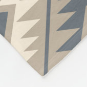 シンボルアステカ様式化ビッグPTNブルークリームサンド フリースブランケット (角)