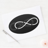 シンボル二重インフィニティ – 白黒 楕円形シール (封筒)