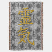 シンボル霊気金ゴールド+生け花 スローブランケット (正面縦)