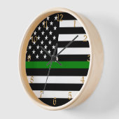シン・グリーンライン・フラッグ：愛国的な軍人退役者 壁時計 (傾斜)