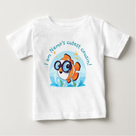 シーアドベンチャー |サングラスのかわいいピエロ ベビーTシャツ
