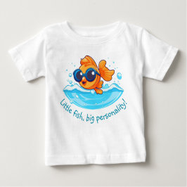 シーアドベンチャー |サングラス入りの可愛い金魚 ベビーTシャツ