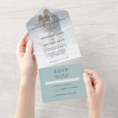 シーエレガントガラスダスティブルーフォトビーチ結婚式 オールインワン招待状 (貼ってはがせる)