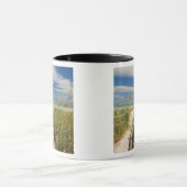 シーオーツ·ユニオラ·パニキュラタ(Sea oats Uniola paniculata)がビーチで マグカップ (中央)