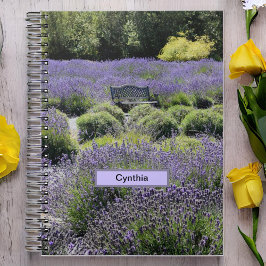 シーカムのラベンダーの広大な畑のベンチ ノートブック