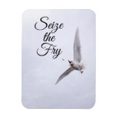 シーガおもしろいルシーバードプンフライフランスのカーペディエム マグネット (縦)