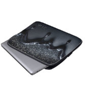 シークインが沈没したブラックのノートブックバッグ ラップトップスリーブ (正面下部)