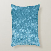 シークイン、抽象芸術バック付きのスカイブルーの光沢のある布 アクセントクッション (正面(垂直))