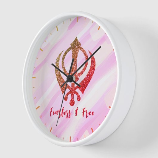 シーク・カンダ「Fearless & Free」 壁時計 (傾斜)