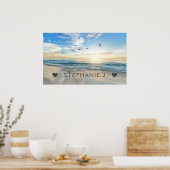 シーグルパーソナライズされたルの名前ビーチシーン ポスター (キッチン)